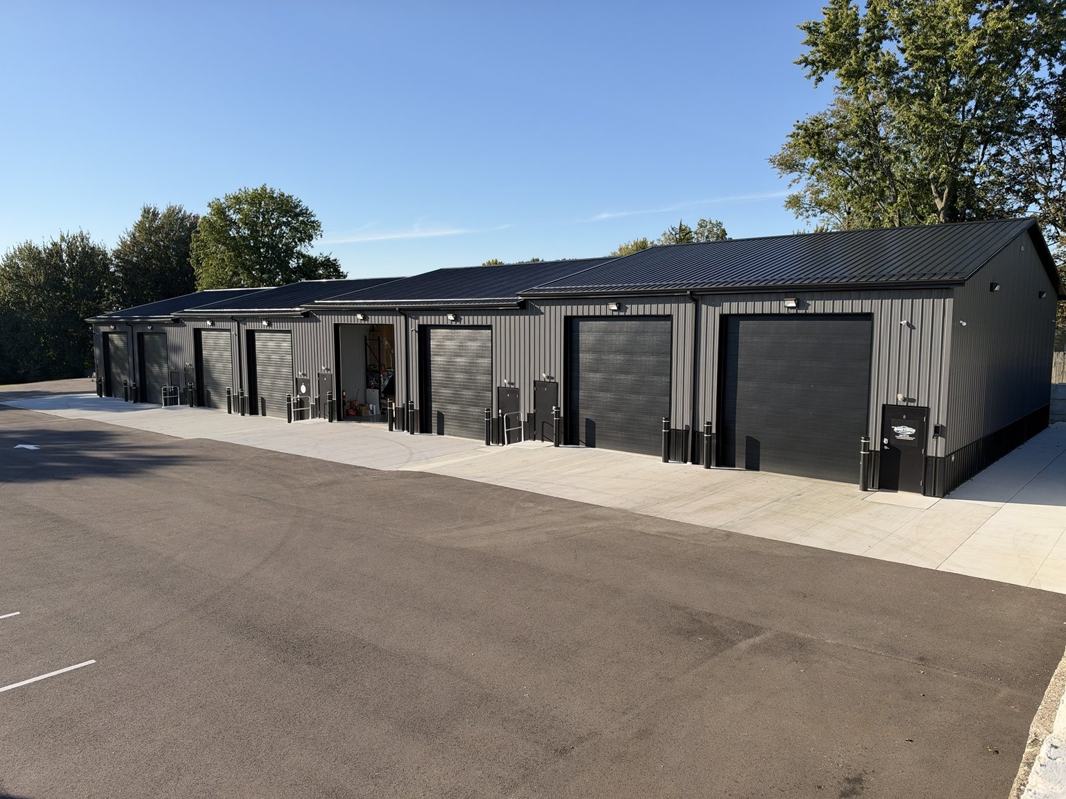 PROFLEX commercial garage and flex space exterior in Akron Ohio